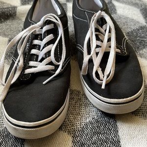 Womens Black Vans Size: 7.